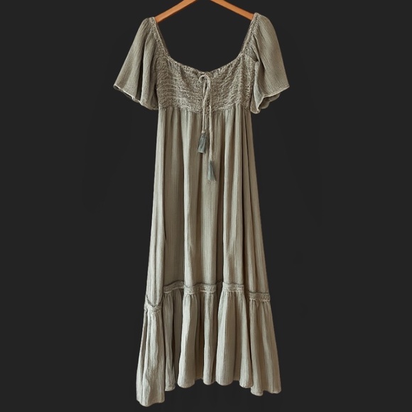 Easel Smocked Tiered Gauze Maxi Dress Green Size M Boho Cottagecore Milkmaid - Picture 3 of 9